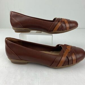 Clarks Collection Womens 6.5M Brown Mahogony Combo Leather Sara Clover Flat